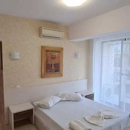 Apartment Tudors Mamaia